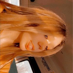 Meet your Posher, Madelyn